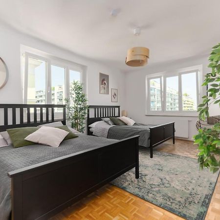 King Bed Home, 3 Bed Rooms, Perfect For Long Term Stay 维也纳 外观 照片