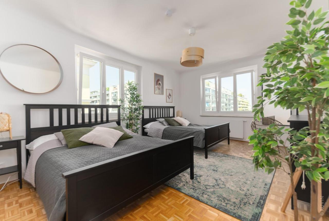 King Bed Home, 3 Bed Rooms, Perfect For Long Term Stay 维也纳 外观 照片