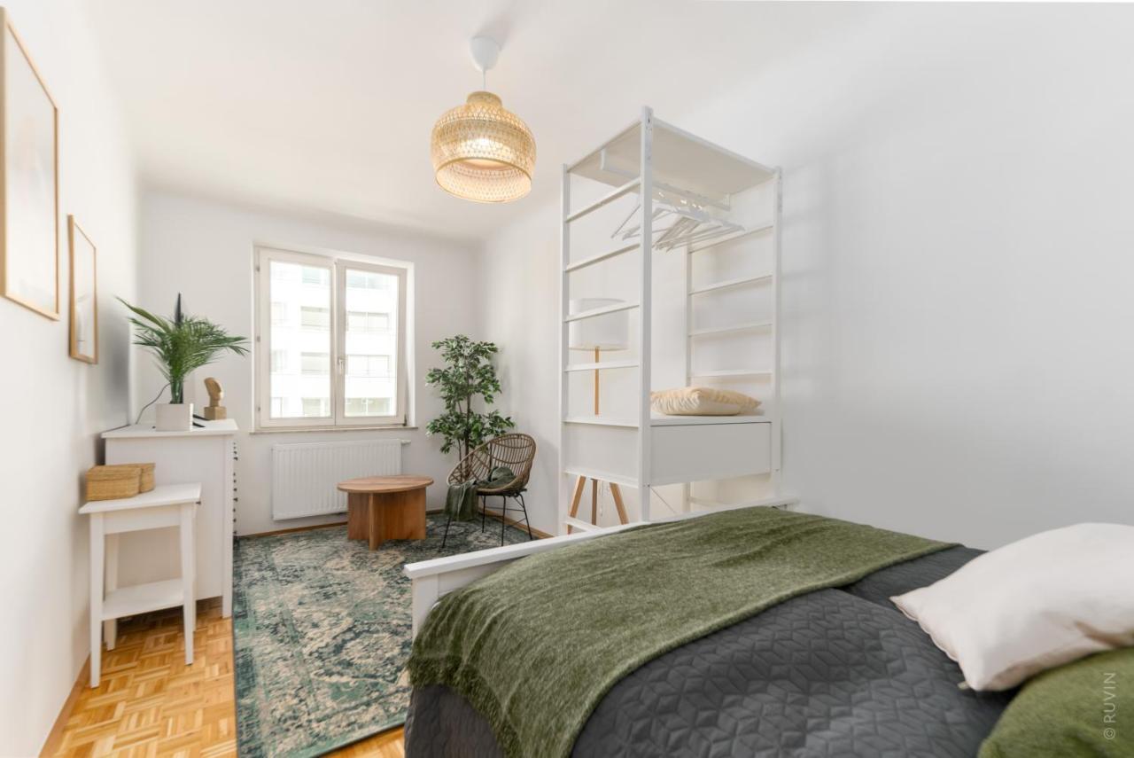 King Bed Home, 3 Bed Rooms, Perfect For Long Term Stay 维也纳 外观 照片